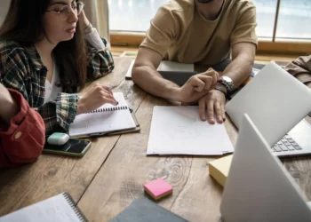 Batasan masalah adalah